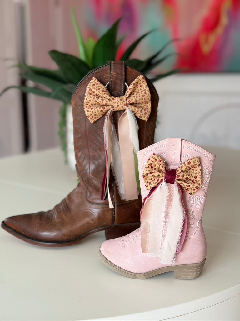 Boot Bows