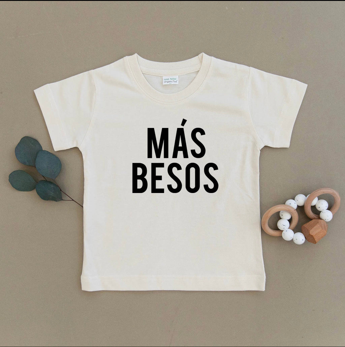Mas Besos T-shirt